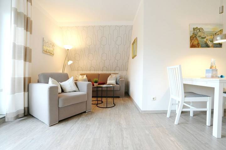 Ferienwohnung für 3 Personen, mit Balkon und Sauna in Timmendorfer Strand