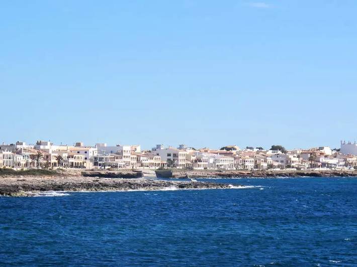 Villa für 4 Personen, mit Garten und Pool in Es Trenc