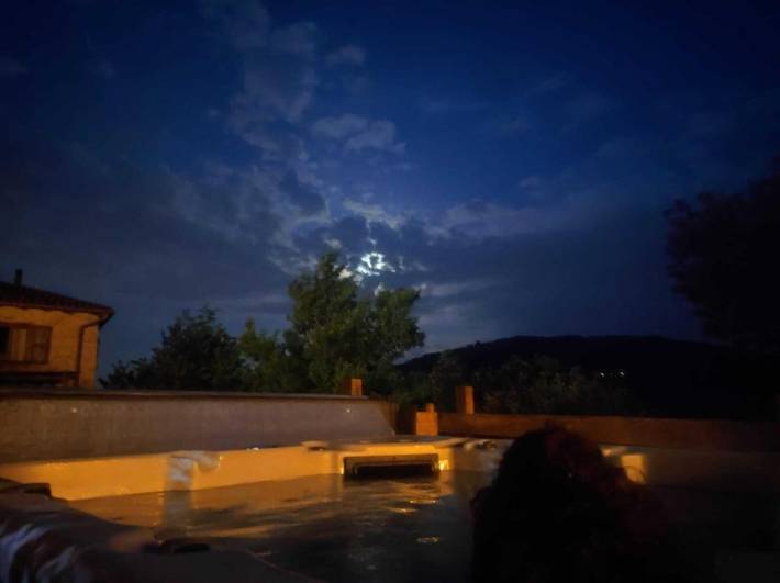 Location de vacances pour 2 personnes, avec terrasse et jardin à Yzeron - 3