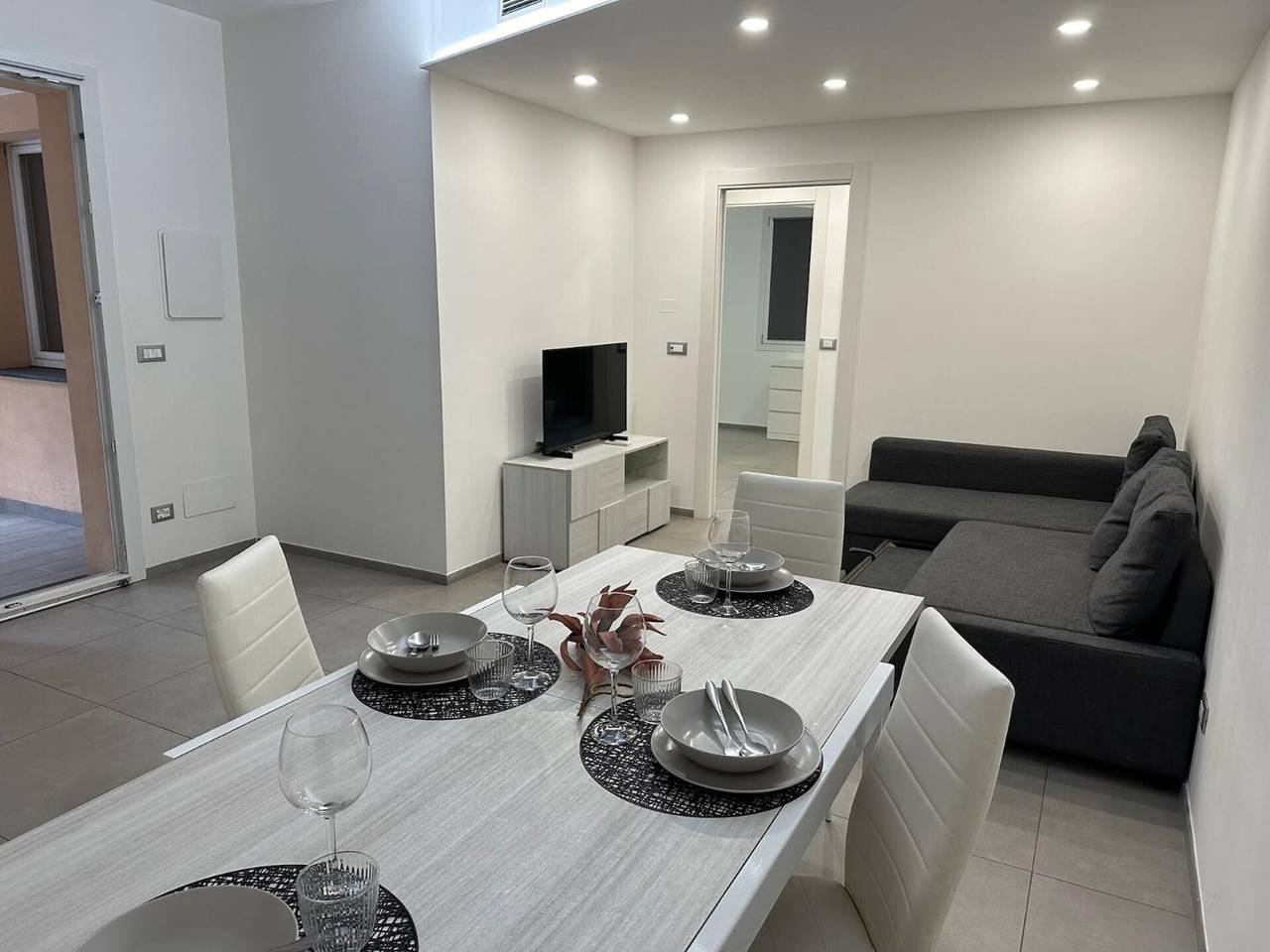 Appartement entier, Appartement rénové avec grande terrasse à Pietra Ligure, proche plage in Pietra Ligure, Commune de Pietra Ligure