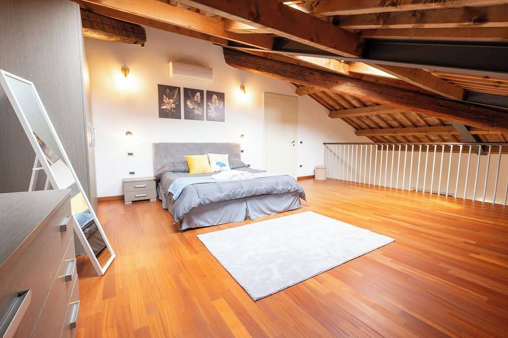 Apartamento entero, [Ferrara Prestige] Style&Comfort in the Estense Heart in Ferrara, Provincia de Ferrara
