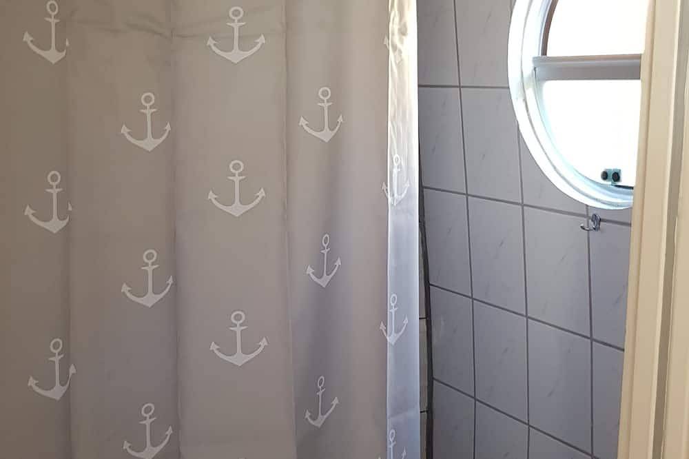 Die andere Unterkunft. Das Wohnschiff \"Wilhelm von Nassau\" in Bad Ems a.d. Lahn in Bad Ems, Lahn-Taunus