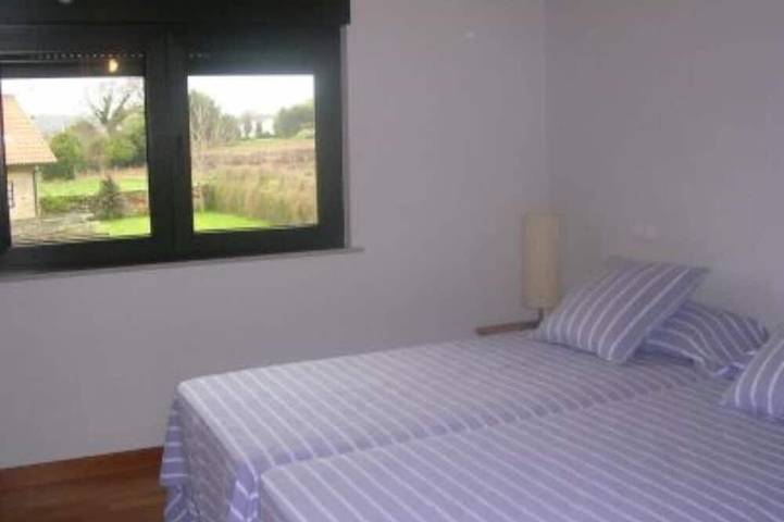 Porto Do Son: Old country hause, refurbished with a 1.500 garden in Nebra, Porto do Son