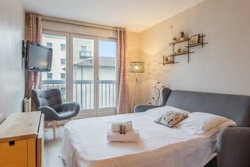 Location De Vacances pour 4 Personnes dans Lyon, Rhône, Photo 2