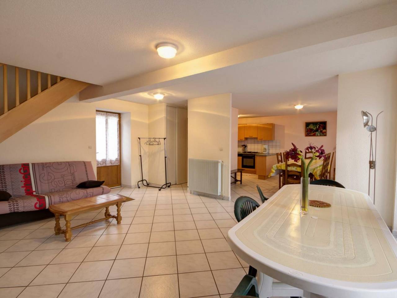 Gîte convivial avec jardin, accepte animaux, idéal pour nature et randonnées en Auvergne in La Chambonie, Montbrison