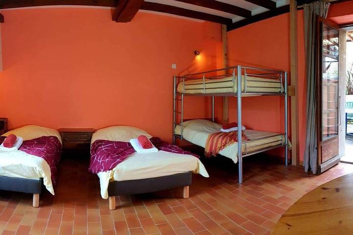 Location de vacances pour 15 personnes, avec jardin, animaux acceptés à Lamastre - 4