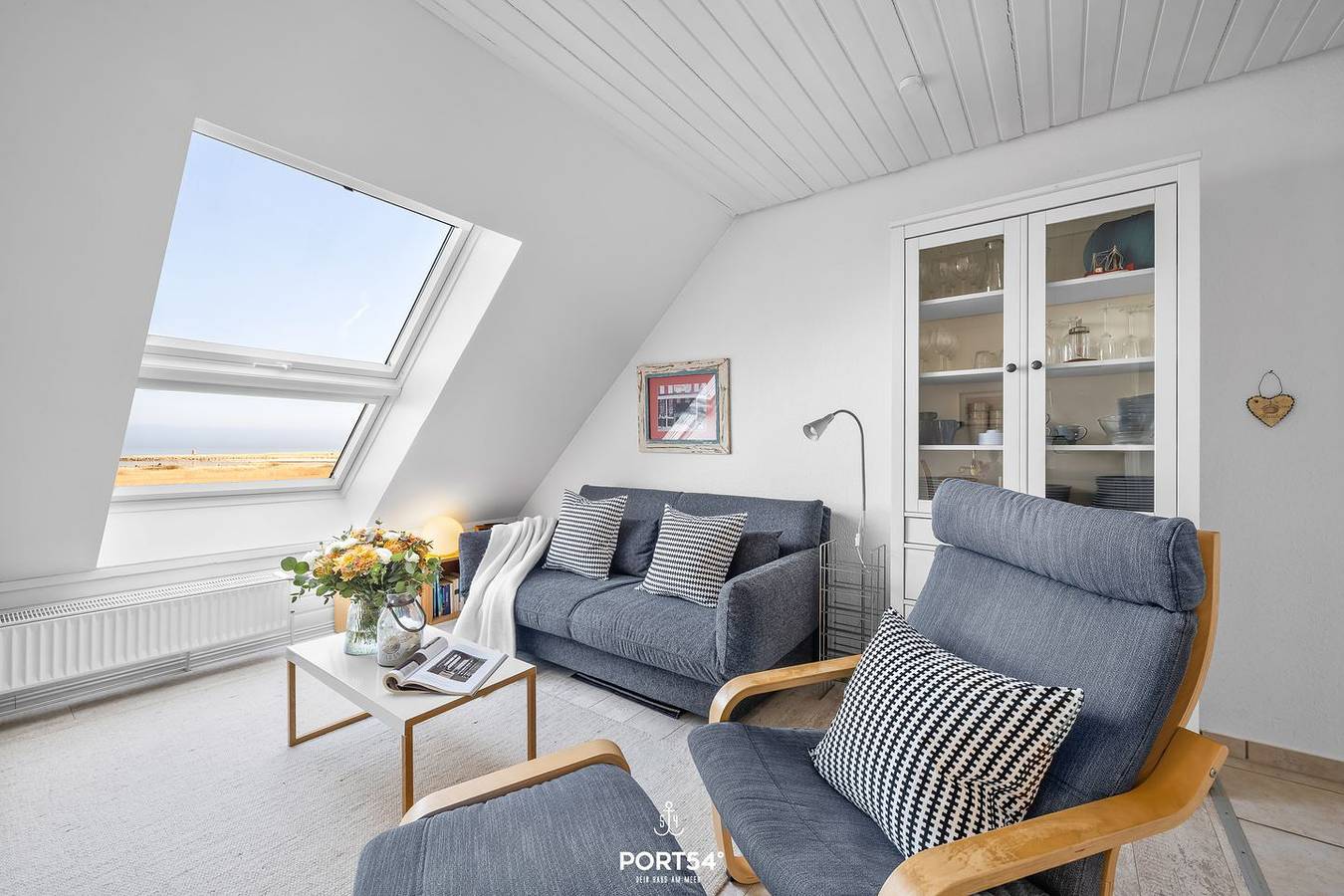 Ganze Wohnung, "Ostseeblick 1" - Erste Reihe am Strand mit fantastischem Blick auf die Ostsee in Wendtorfer Strand, Stein