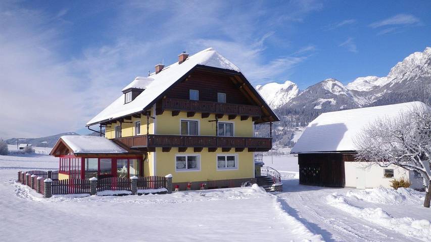 Ferienhaus für 10 Personen, mit Balkon