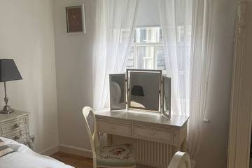 Log Cabin for 4 People in Hastings, East Sussex, Photo 4