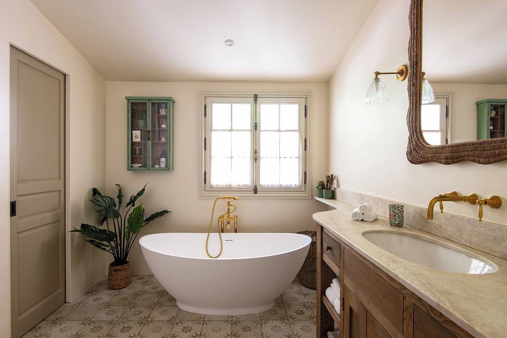Maison Véronique – 7Br/7 bathroom Luxury Provençal Stone Estate /2 heated Pools in Roquefort-les-Pins, Côte méditerranéenne (France)