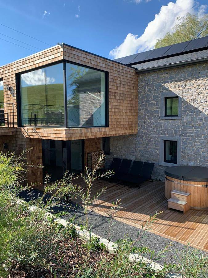 Location de vacances pour 12 personnes, avec sauna ainsi que jardin et vue dans Foy-Notre-Dame - 4