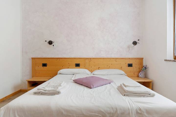 Room 'Agritur Dalcastagnè Lavanda' with Mountain View, Shared Terrace and Wi-Fi in Torcegno, Valsugana