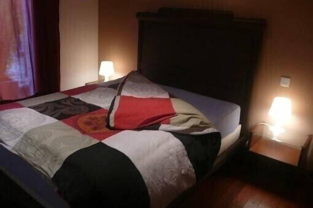 Hermosa Casa Moderna Cerca de un Viejo Péqueno Pueblo Situada a 10mn del Océan in Mézos, Côte d’Argent