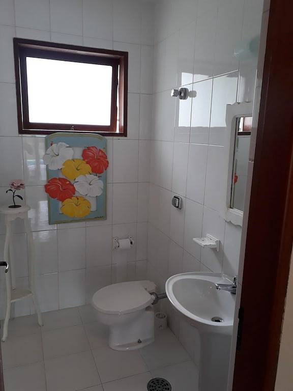 Haus mit Pool und Meerblick in Wohnanlage p bis zu 10 Personen. in Ilhabela