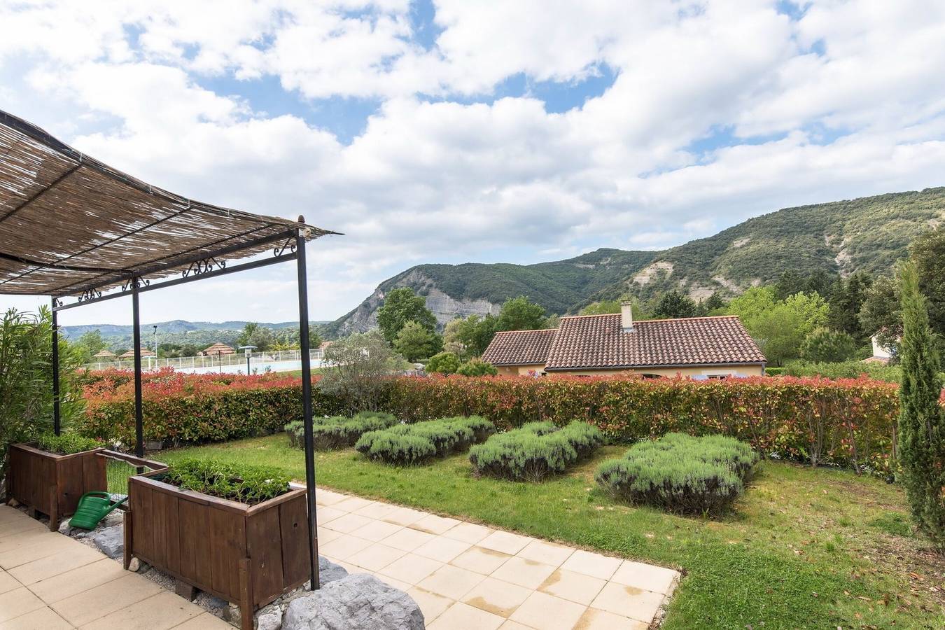 Deluxe Ardeche Villa | Villa Acacia | 4 Bedrooms | Shared Swimming Pool | Perfect for Families in Vallon-Pont-d'Arc, Ardèche