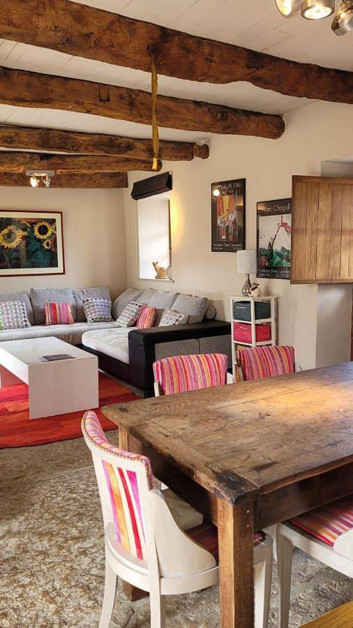 Location de vacances pour 8 personnes, avec piscine ainsi que vue et jardin à Saint-Jean-de-Laur - 4