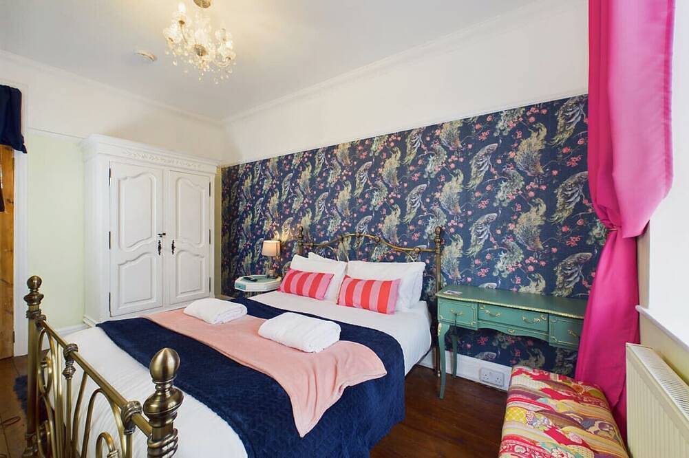 Ganze Wohnung, 2 Bed Apartment- Leigh Broadway in Southend-on-Sea, Östliches England