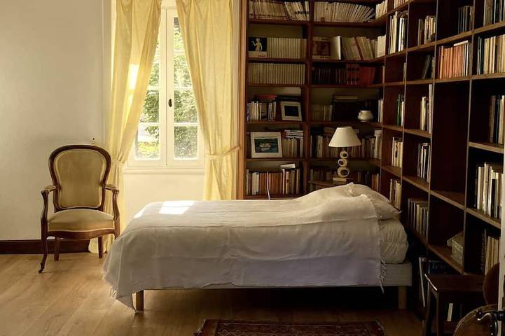 Location de vacances pour 20 personnes, avec jardin, animaux acceptés à Saint-Constant (homonymie) - 2