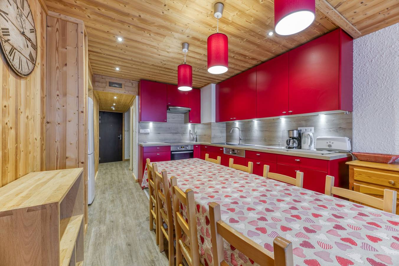 Appartement entier, Appartement 'Cabourg 98' avec vue sur la montagne et balcon in Vénosc, Les Deux Alpes