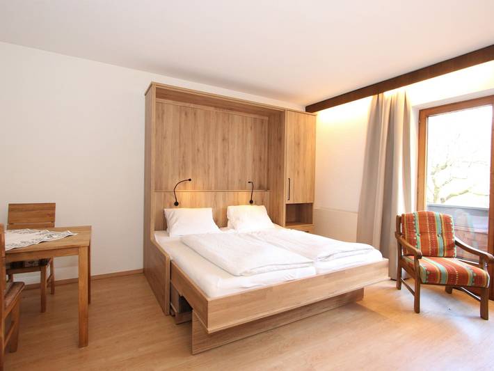 Ferienwohnung für 2 Personen, mit Sauna und Ausblick sowie Garten und Balkon in Fügen - 3