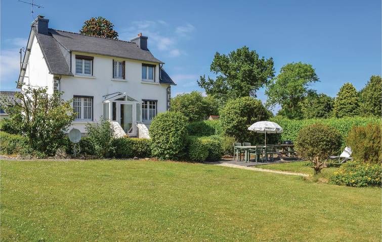 Maison de vacances pour 6 personnes, avec Jacuzzi et Jardin à Plouaret
