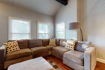 Vacation Apartment for 7 Guests in Park City UT, Utah, Picture 4