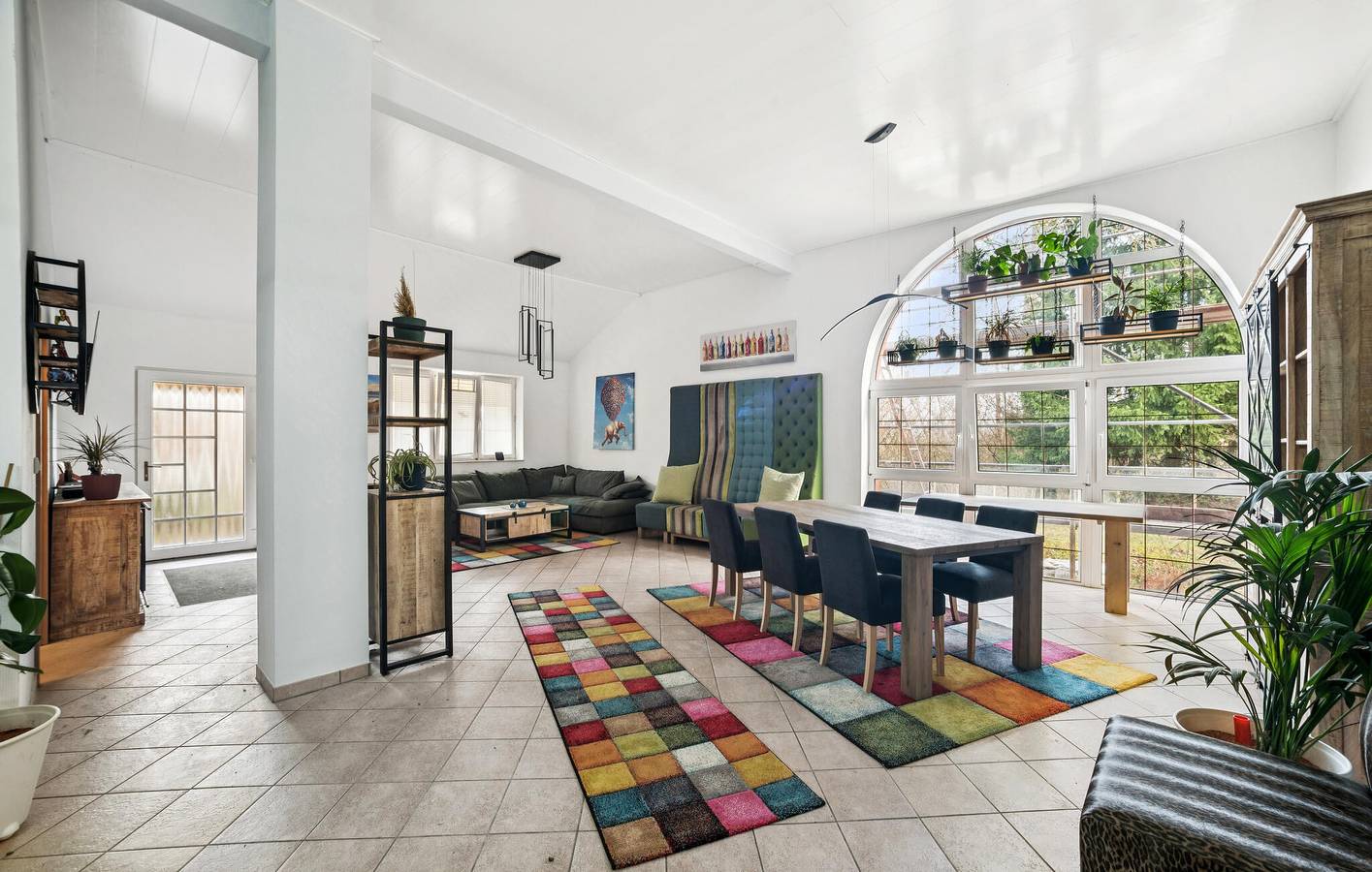 Gemütliche Wohnung mit Parkplatz und WiFi bei Dickendorf in Steinebach/Sieg, Altenkirchen & Umgebung