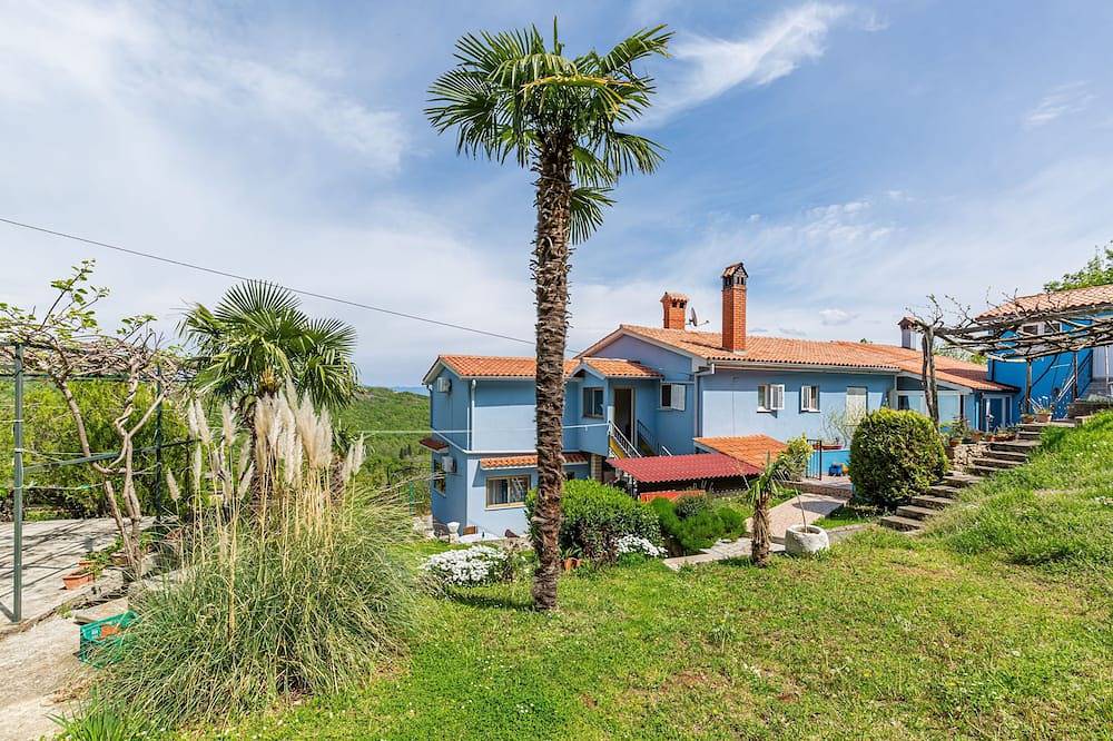 Ganze Wohnung, Studio Appartement mit Terrasse Brsec, Opatija in Martina (Kvarner Bucht), Moscenicka Draga