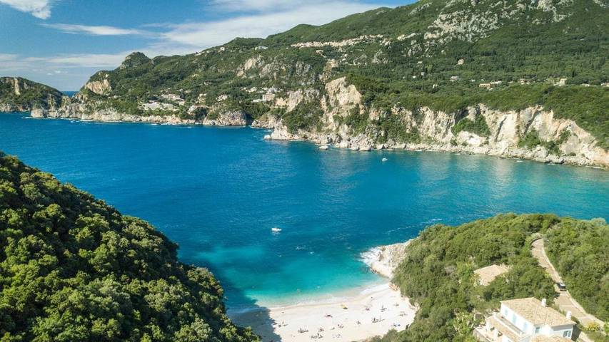 Location de vacances pour 4 personnes, avec vue et jardin dans Liapádes - 2