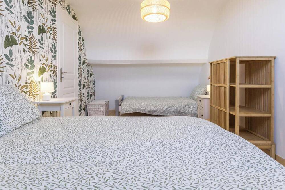 Charmantes Haus in Réville mit Wi-Fi, nahe in Réville, Cherbourg und Umgebung