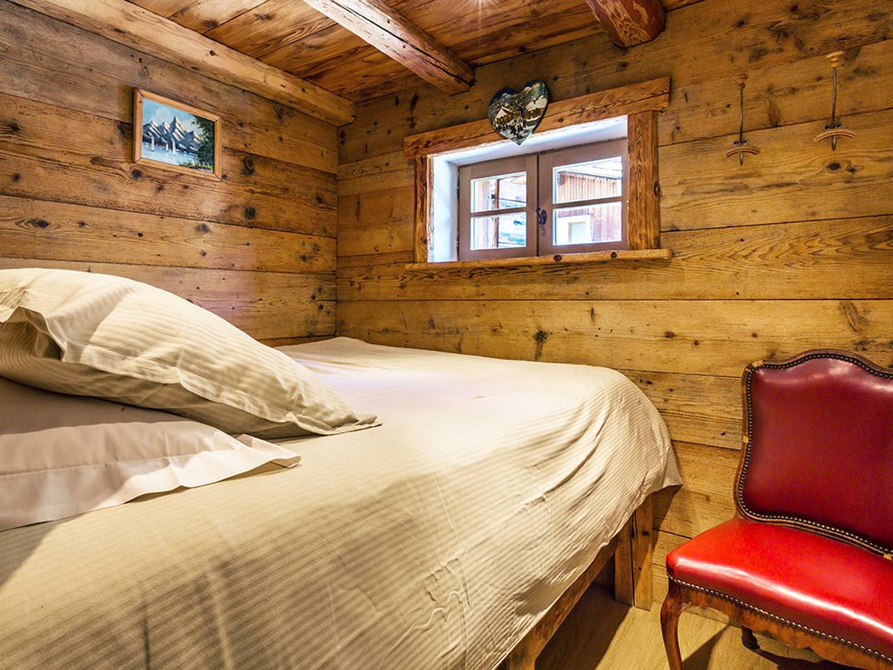 Appartement entier, Appartement de Charme 5 Chambres, Centre de La Clusaz, Cheminée, Wifi, Parking, Animaux Admis in La Clusaz, Région d'Annecy