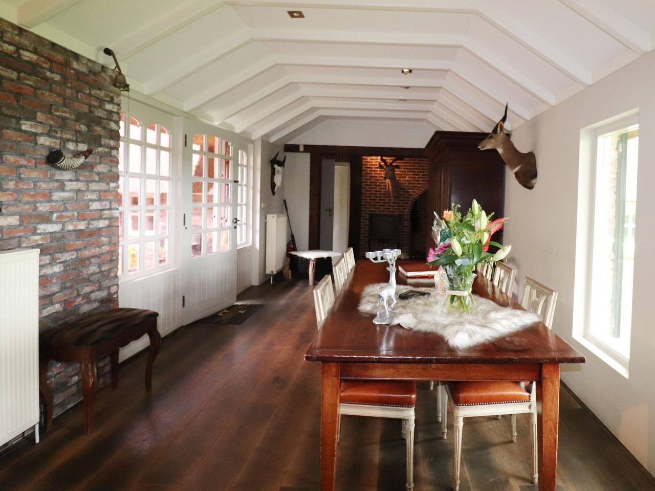 Villa in Ommen met privévijver in Hardenberg, Regio Zwolle