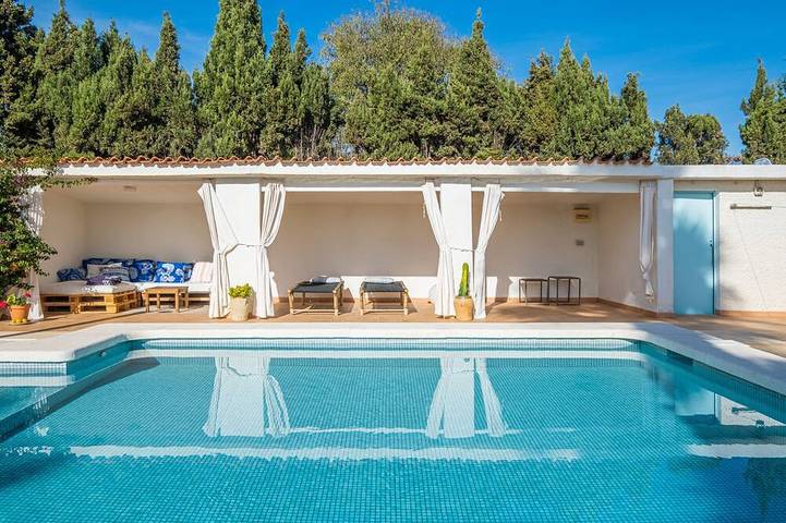 Cottage for 6 people, with garden and hot tub as well as terrace, with pets - 1