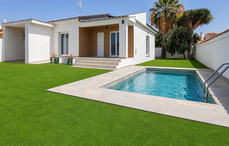 Ferienhaus für 8 Personen, mit Terrasse und Pool