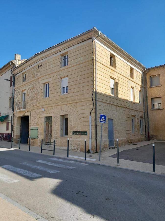 Gîte pour 3 personnes, avec balcon, animaux acceptés à Remoulins - 2