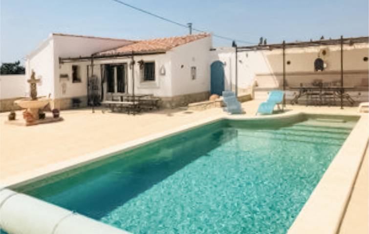 Ferienhaus für 2 Personen, mit Terrasse und Pool in Arles - 2