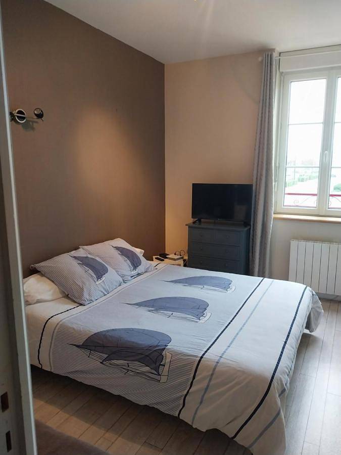 Appartement entier, Apartment in Sainte-Mère-Église, Région de Cherbourg