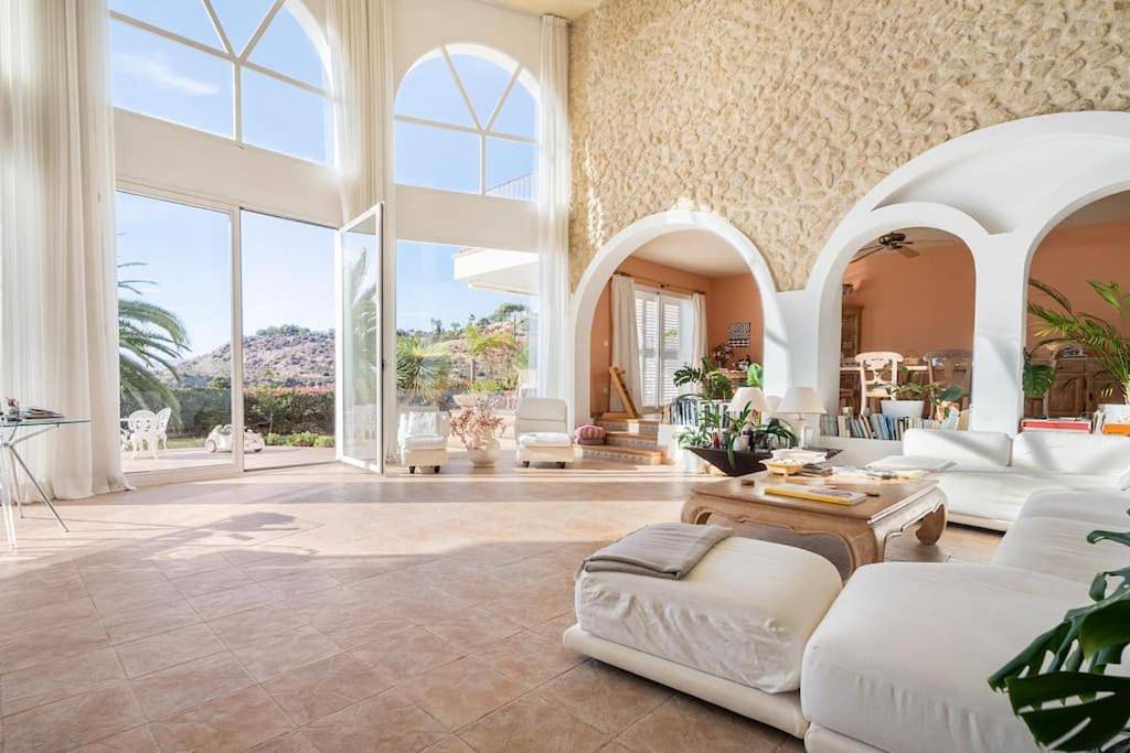 Villa in El Cabo de las Huertas, Alicante