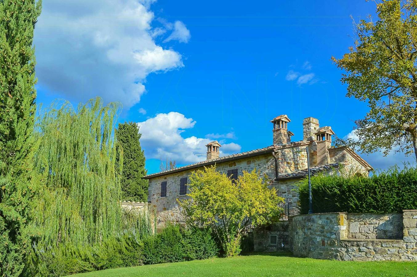 Ganze Wohnung, Ferienwohnung auf einem Bauernhof mit Pool in Asciano in Asciano, Siena Provinz