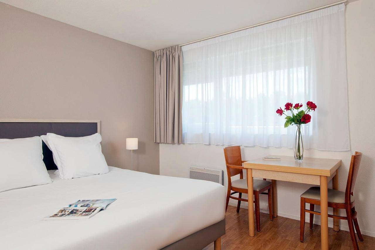 Séjours & Affaires Poitiers Lamartine in Poitiers, Vienne (France)