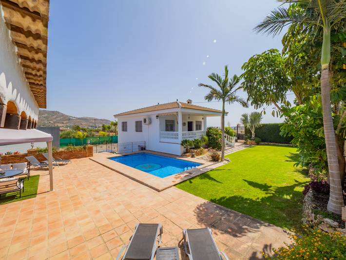 Casa rural para 6 personas, con terraza y jardín en Coín - 3