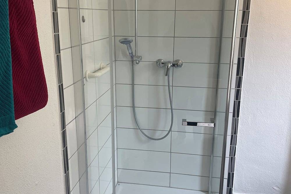 Ganze Wohnung, Gemütl. Fewo im Herzen von Bad Breisig zentral, 65 m², 2–4 Pers., inkl. Stellpl. in Bad Breisig, Osteifel