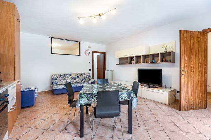 Apartamento inteiro, Apartamento 'Relax E Natura' com vista para a montanha e Wi-Fi in Mesenzana, Lago Maggiore (Lombardia)