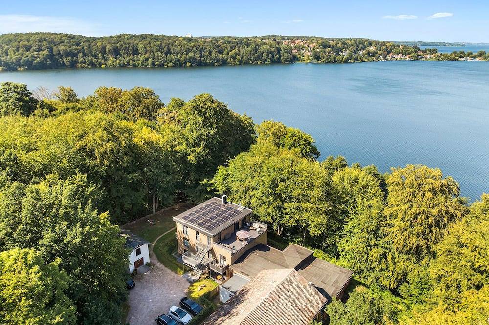 Ganze Wohnung, Ferienwohnung zwischen Wald und See mit zwei Terrassen in Ratzeburg, Ratzeburger See