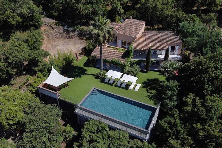 Villa pour 14 personnes, avec jardin, animaux acceptés - 1