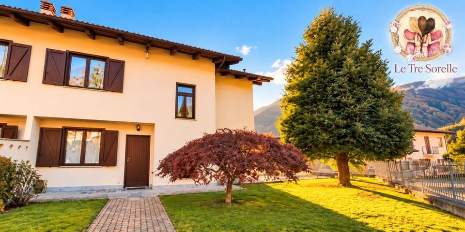 Location de vacances pour 6 personnes, avec Balcon et Terrasse ainsi que Jardin et Vue à Torre Pellice