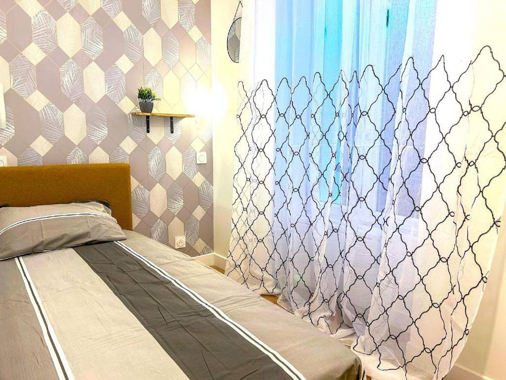 Appartement de vacances entier, One-Bedroom Apartment with City View in Saint-Pierre-du-Perray, Essonne