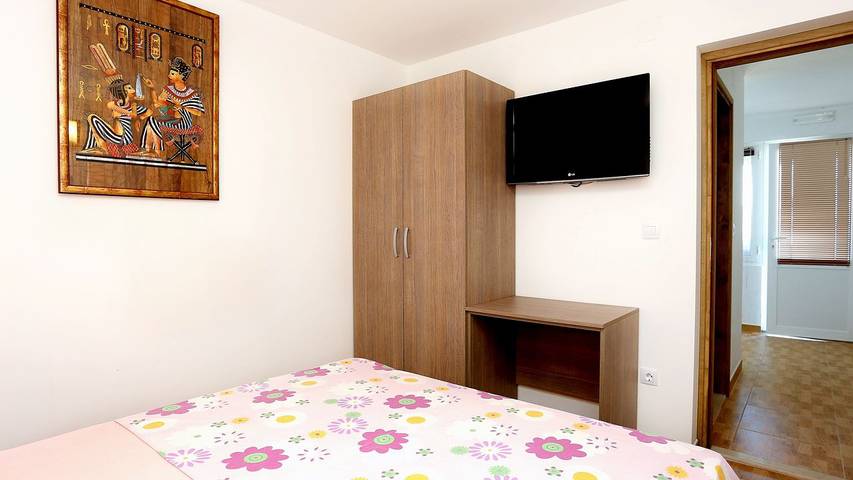 Gîte pour 2 personnes, avec terrasse à Drače - 4