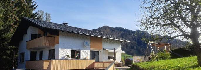 Gîte pour 4 personnes, avec vue et balcon à Hittisau