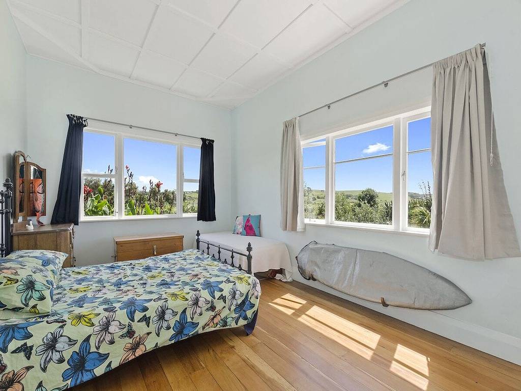 Waipu Dunes - with Spa\nwaterfront walk to the beach. Pet-Friendly!\nwaipu Cove in Whangarei District